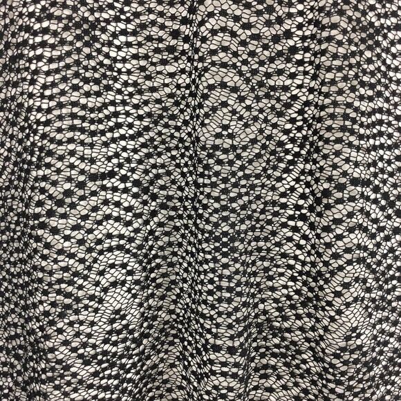 Chicos Top Size 2 Lace Overlay Black Cream Pullover Tank Blouse - Picture 5 of 8